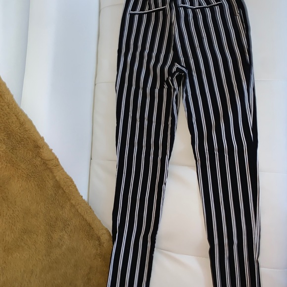 2 PAIRS OF BUSINESS SAVY PANTS - Picture 3 of 6